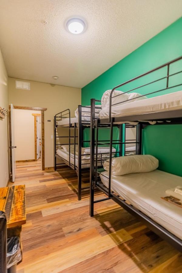 Pintler'S Portal Hostel Анаконда Екстериор снимка